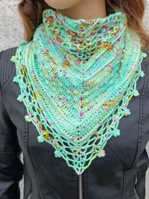 Bandana-Sendeiros-do-Caurel-detalle-cuello.webp